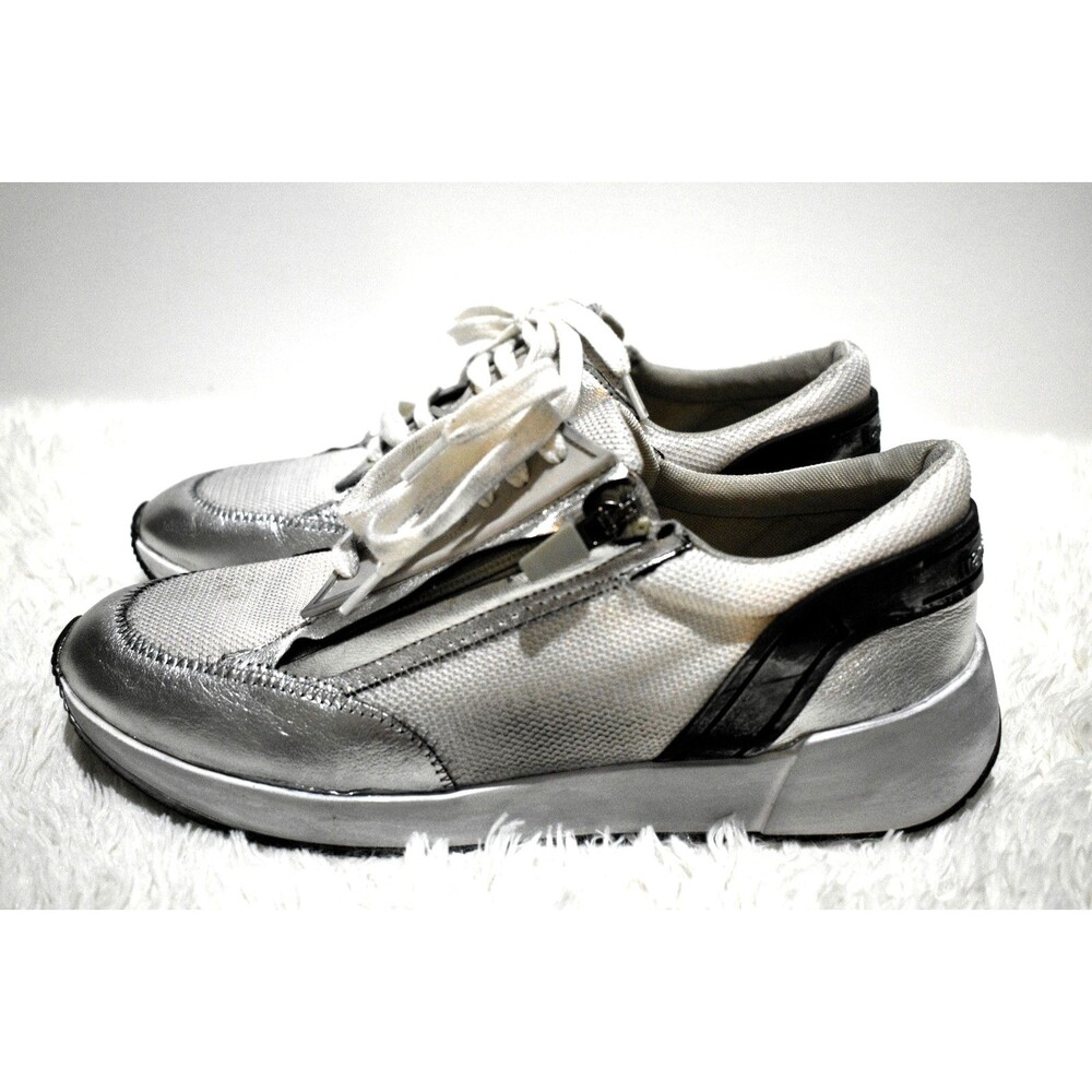 Franco Sarto Imperial Distressed Silver Mesh with Side Zipper - Women's Size 9